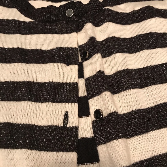 3/$30 Sale New York & Company Black&White Cardigan - Picture 4 of 6